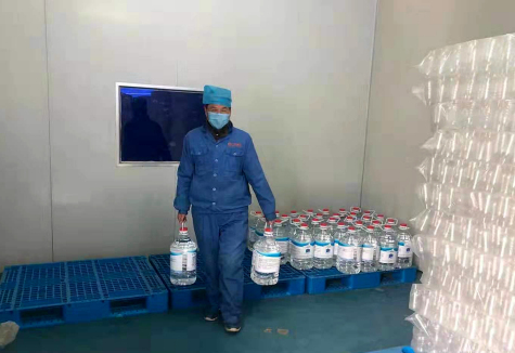 方舟制药一线员工坚守岗位 防疫情，保生产