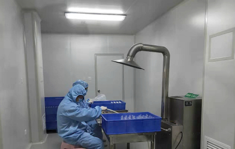 方舟制药一线员工坚守岗位 防疫情，保生产