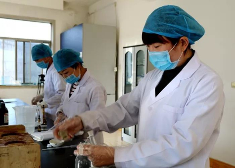 战疫情——方舟制药紧急转产，首批产品捐一线